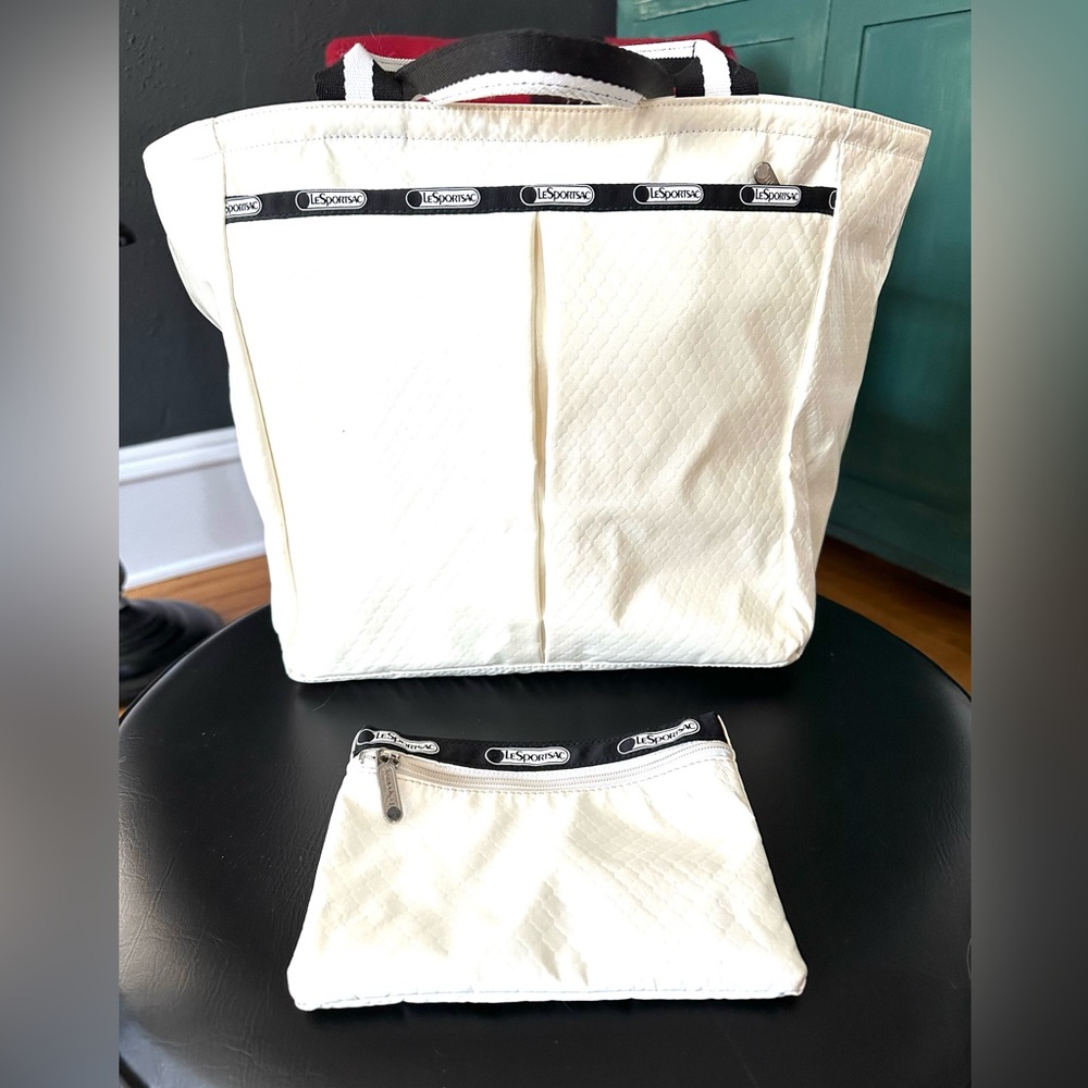 Winter White LeSportac Shopper Tote and Pouch